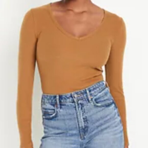 Old Navy Plush V-Neck T-Shirt - Picture 1 of 7